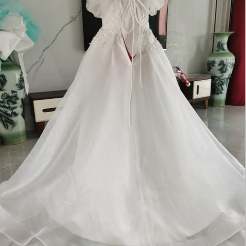 上品！ウエディングドレス オフホワイト フィッシュテール オフショル  