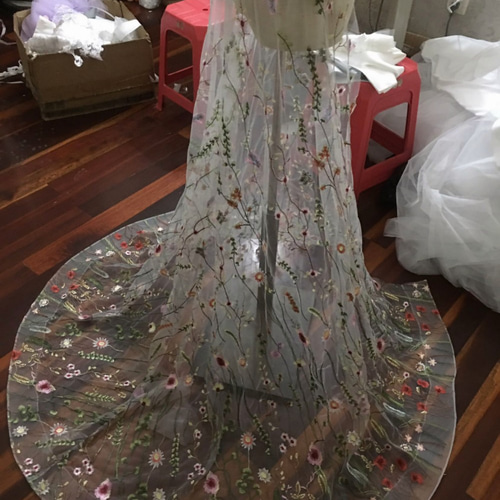 花柄刺繍が美しく チュールスカート オーバードレス トレーンのみ 花嫁
