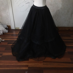 優雅   ウェディングドレス   スカートのみ    黑   ソフトチュール     2次会  謝恩会  教会式  撮り 1枚目の画像