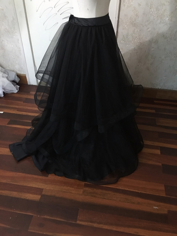 優雅   ウェディングドレス   スカートのみ    黑   ソフトチュール     2次会  謝恩会  教会式  撮り 2枚目の画像