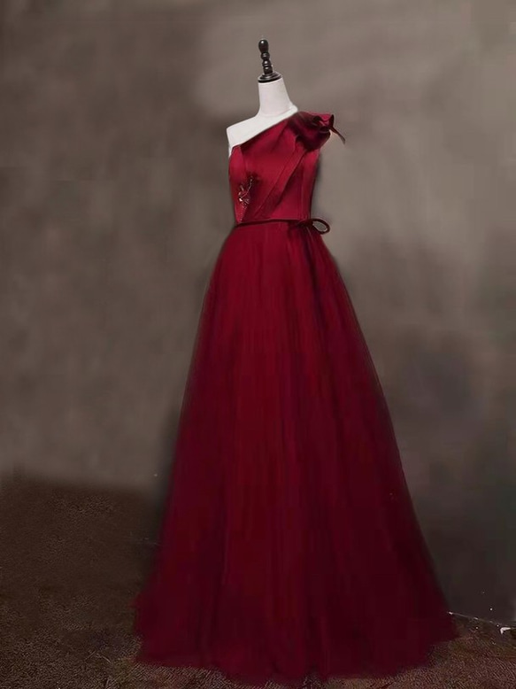 上品！ パーティードレス ワインレッド ワンショルダー 床付く  