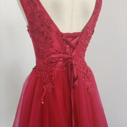 上カラードレス  ワインレッド    プリンセスライン ノースリーブ Vネックドレス ミニワンピース 4枚目の画像