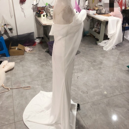 高品質！ ウエディングドレス マーメイドライン ミニトレーン/短トレー  