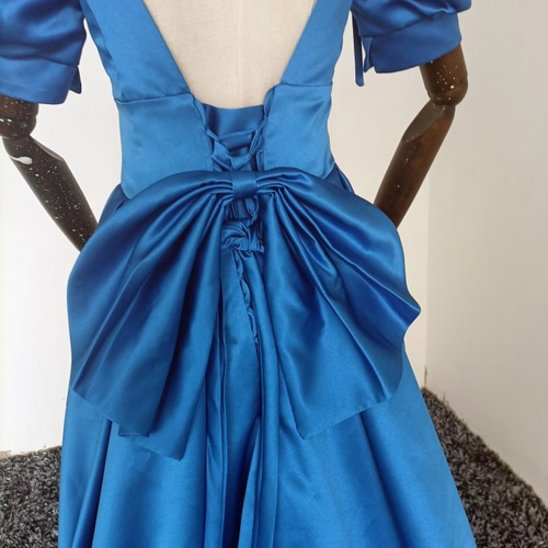 パーティードレス 青/ブルー フランス風 短トレーン 背中見せ 二次会  