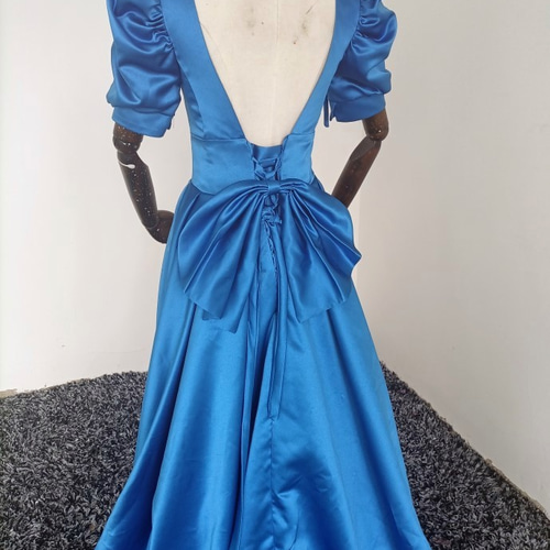 パーティードレス 青/ブルー フランス風 短トレーン 背中見せ 二次会  