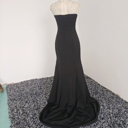 優雅的！晚禮服黑色美人魚線條優雅廓形長款連衣裙 第6張的照片