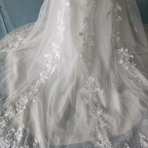 高品質！ ウエディングドレス 3D立体レース刺繍  くるみボタン   前撮り  二次会  花嫁 4枚目の画像