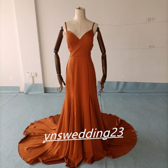 *前撮りドレス カラードレス テラコッタ色 背中見せ マーメイド 結婚式 6枚目の画像