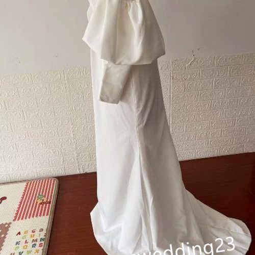 トレンドのオフショルダー ウェディングドレス ベアトップ お呼ばれ  