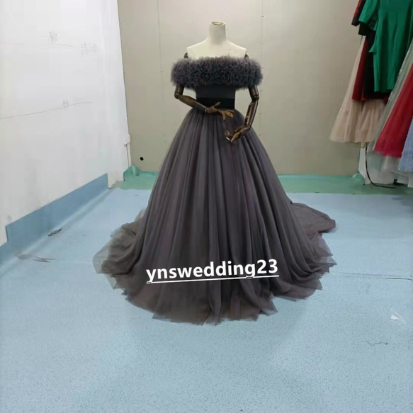 グレーカラードレス オフショルダーの2WAYドレス ロングトレーン  