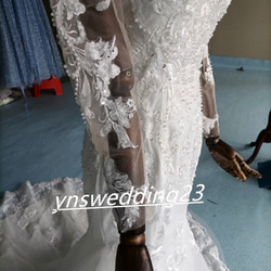 高品質！ウエディングドレス ホワイト 花モチーフ 上品透け袖 マーメイドライン 憧れのドレス エレガント 可愛い 6枚目の画像