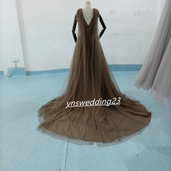 棕色連衣裙 V領連衣裙 柔軟薄紗 渴望禮服 二次方新娘 第3張的照片