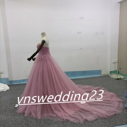 ピンクカラードレス オフショルダーの2WAYドレス　ロングトレーン  パーティードレス   お色直し 4枚目の画像