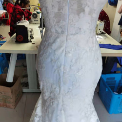 キャミソール  ホワイト  3D立体レース刺繍   ウェディングドレス   マーメイドライン 2枚目の画像