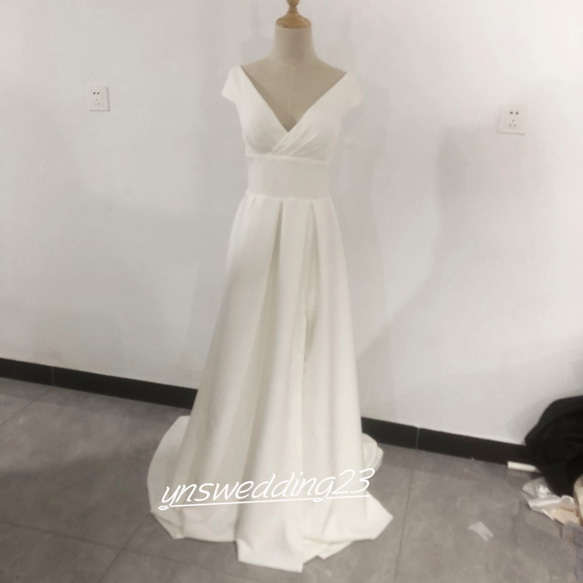 美品！ パーティードレス ホワイト スリット トレーン セクシー 深V  