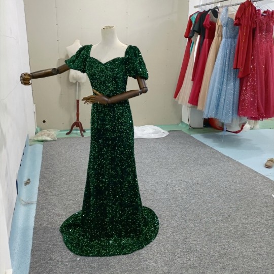 高品質！  パーティードレス    スパンコール生地   绿色  パフスリーブ  2次会  前撮り