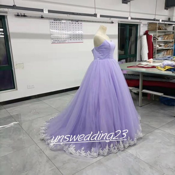 Purple/紫羅蘭色禮服3D立體蕾絲刺繡裸頂婚紗2ways禮服 第3張的照片