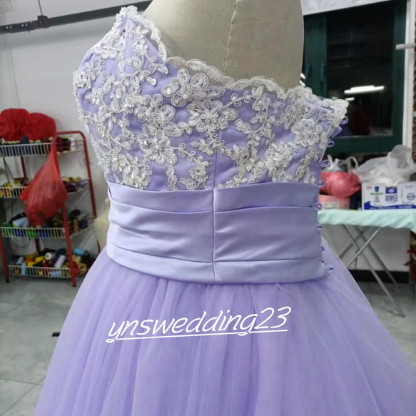 Purple/紫羅蘭色禮服3D立體蕾絲刺繡裸頂婚紗2ways禮服 第6張的照片