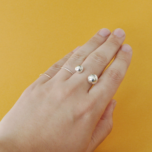 ゆめゆんさん　手作り　二石のボルダーオパール　シルバーリング ボルダーオパールのリング💍 (オーダー品) キラキラなオパールの