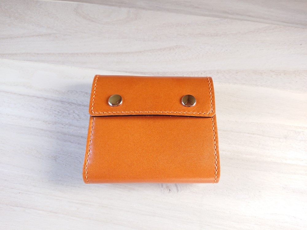 ＊受注生産＊　三つ折り財布　＃４　栃木レザー（ピアノレザー）キャメル＆ピッグスエード　ベージュ