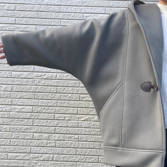 ウール100% で作ったゆったりオーバーサイズのフーデットコート♡【総裏付き】モスグレー色 /2点限定！ 5枚目の画像