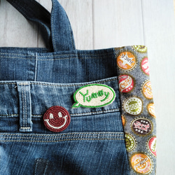 ビーズ刺繍ブローチ　チョコレート色した吹き出し<Yummy> 4枚目の画像