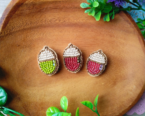 どんぐりです ブローチ三点まとめ 50231decfae84639bbf2af96c65601