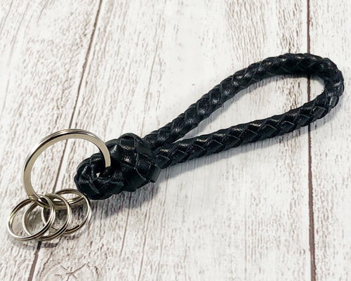 本革ヌメ 編み込み ストラップ キューブ ブラックおしゃれ 日本製