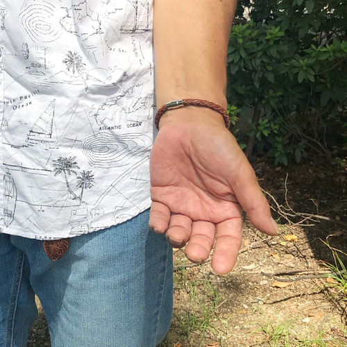 本革ヌメ 編み込みレザーブレスレット キャメル ブレスレット