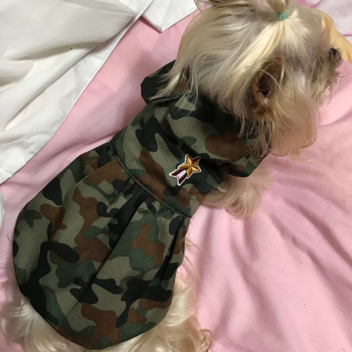 ☆着せやすい犬服☆わんことサバゲー⁉️ミリタリー柄スモック