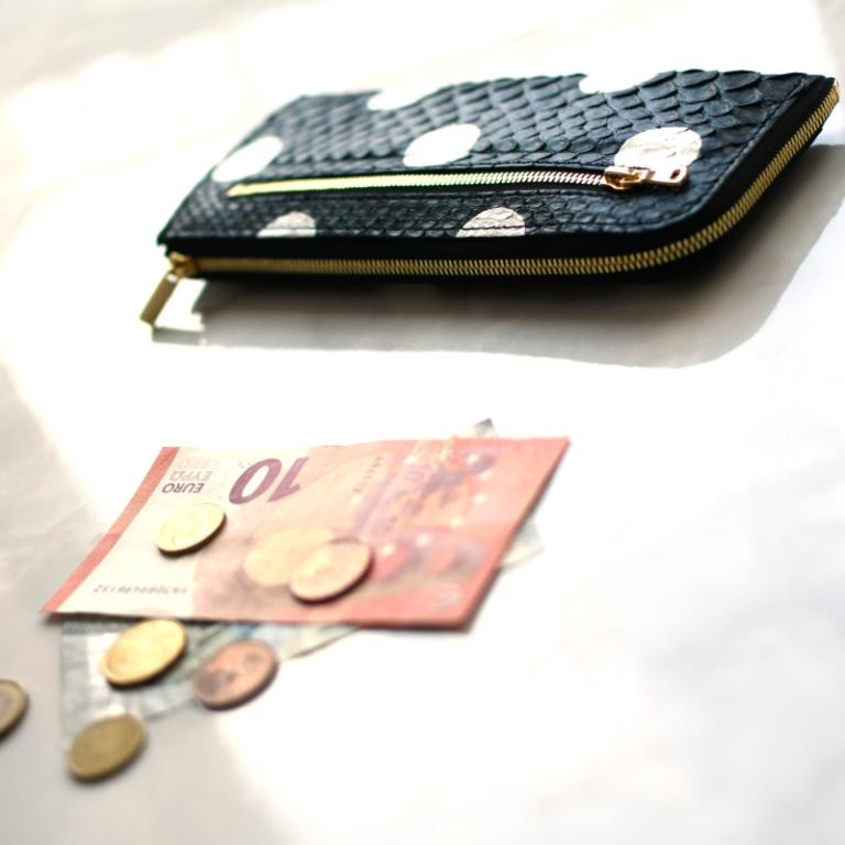 【受注制作】embrace（エンブレイス） パイソンDOTペイント（ブラック）L字ファスナー　薄型長財布