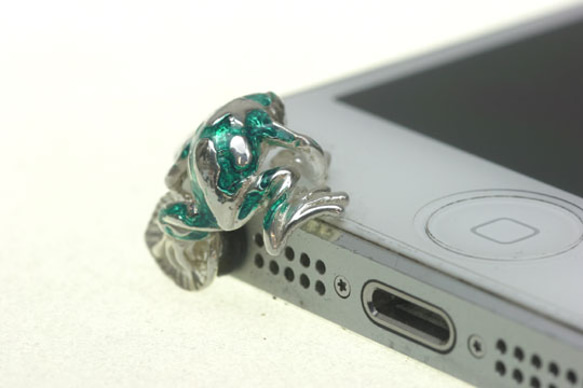 iphone5用矢毒カエルのイヤホンジャックアクセサリー 4枚目の画像