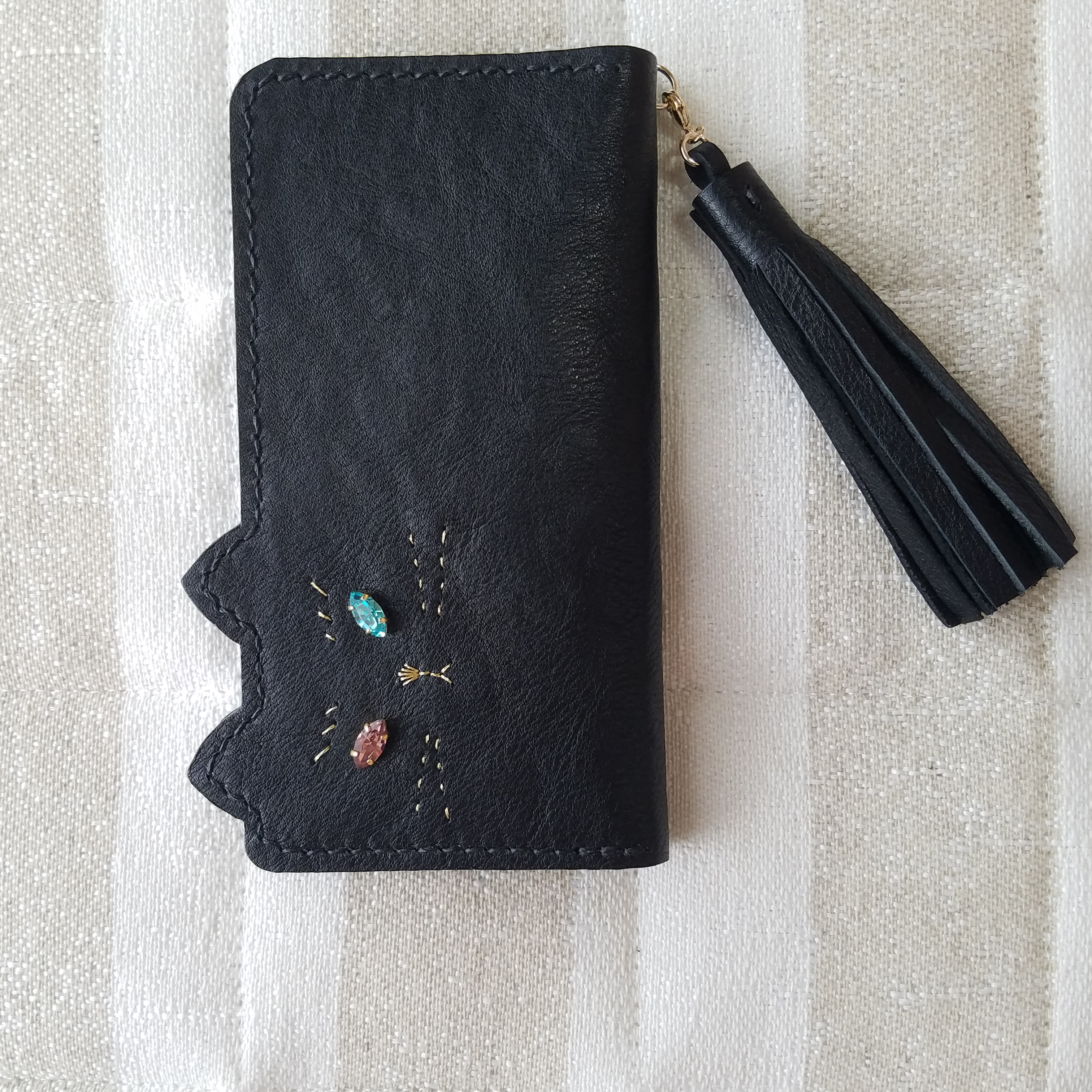 【受注制作】ねこのお顔 Jewelryver. 手帳型スマホケース 牛ソフトヌメ革   全機種対応  カラー変更可能です