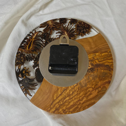 木の実のレジン壁掛け時計（オリーブウッド）_C24 6枚目の画像