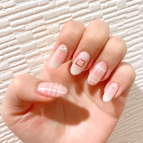♡ピンクチェックとチークネイル♡ ネイルチップ　ハンドメイド ♡ピンクチェックとチークネイル♡ ネイルチップハンドメイド