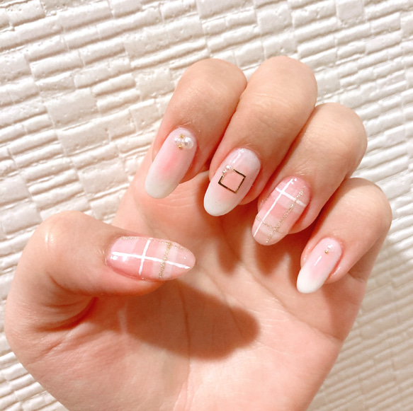♡ピンクチェックとチークネイル♡ ネイルチップ　ハンドメイド ♡ピンクチェックとチークネイル♡ ネイルチップハンドメイド