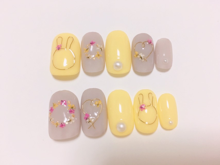 ウサギネイルチップ ネイルチップ（つけ爪） 猫背 通販｜Creema  