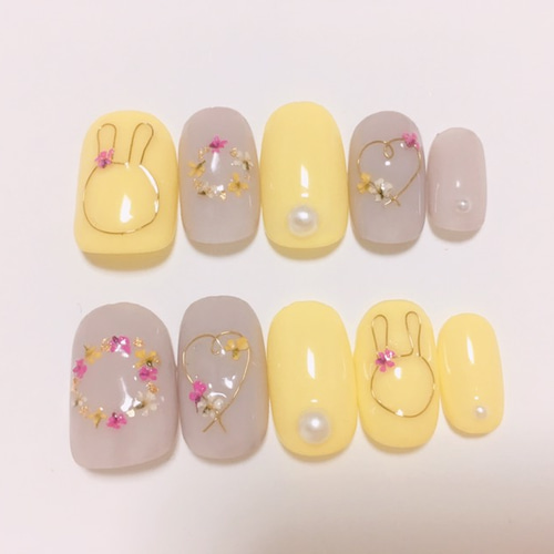 ウサギネイルチップ ネイルチップ（つけ爪） 猫背 通販｜Creema  