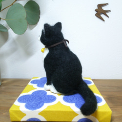 【羊毛フェルト】ハチワレ猫　お座りver. 6枚目の画像