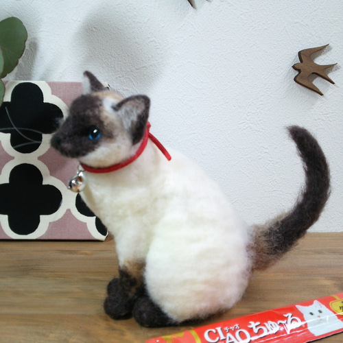 羊毛フェルト】シャム猫 お座りver.【猫】 羊毛フェルト Nな