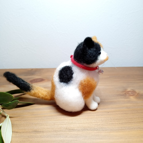 ほっこり癒しのミニねこ】三毛猫 お座りver.【羊毛フェルト】【猫
