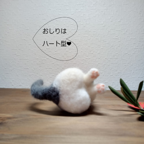 ほっこり癒しのミニねこ】グレー×白猫 お座りver.【羊毛フェルト】【猫