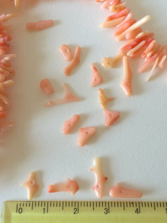 【送料無料】クリームピンク珊瑚ビーズ100個 2枚目の画像