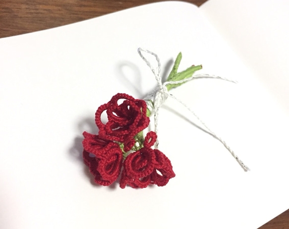 花束ブローチ (赤いばら) 3枚目の画像