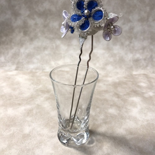 髪飾り 刺繡糸のかんざし ブルーとラベンダーカラー「高潔」 かんざし