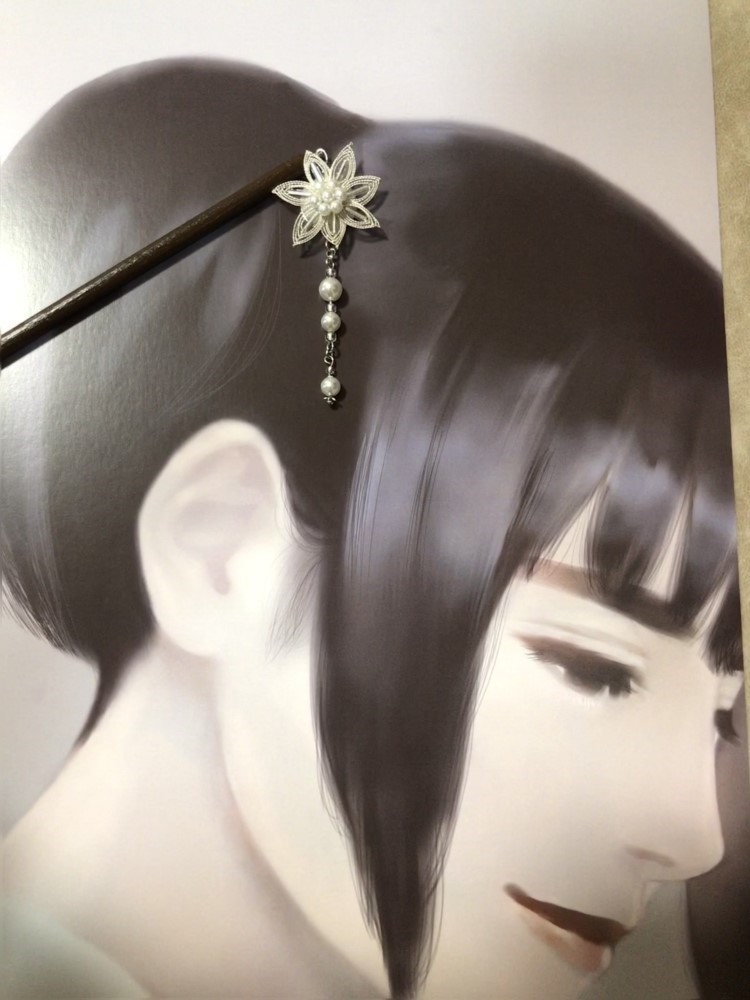シルバーのワイヤー　パールアクセサリー　かんざし「清楚」