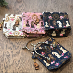 チェス馬柄 防水マルチポーチ ポーチ Amuleto de Oro 通販 7772480