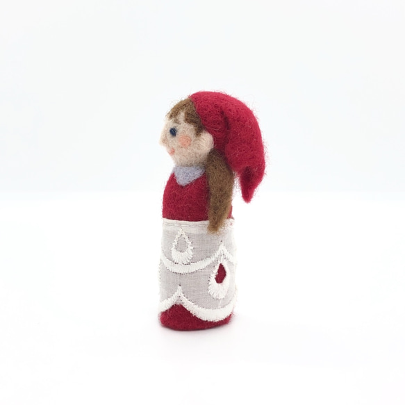 羊毛フェルトの指人形　赤ずきんちゃん 2枚目の画像