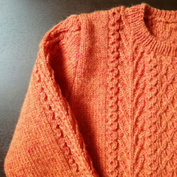 　アラン模様の手編みセーター 3枚目の画像