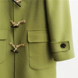 【アボカド】手縫い ベージュ ウール 100％ ホーンバックル フード付き ロング コート 4枚目の画像